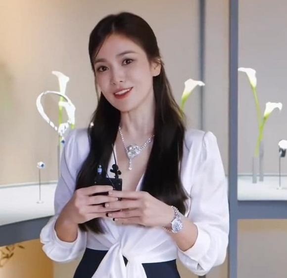 Nhìn khoảnh khắc của Song Hye Kyo ai nấy cũng phải thốt lời khen ngợi. Ảnh: Internet Nhìn khoảnh khắc của Song Hye Kyo ai nấy cũng phải thốt lời khen ngợi. Ảnh: Internet