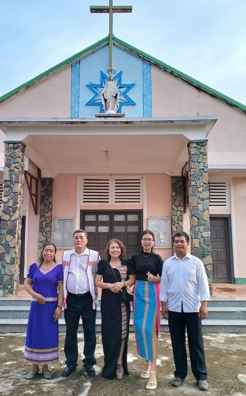 Siu Black và chồng cũ cách đây không lâu đã tổ chức đám cưới. Ảnh: FBNV