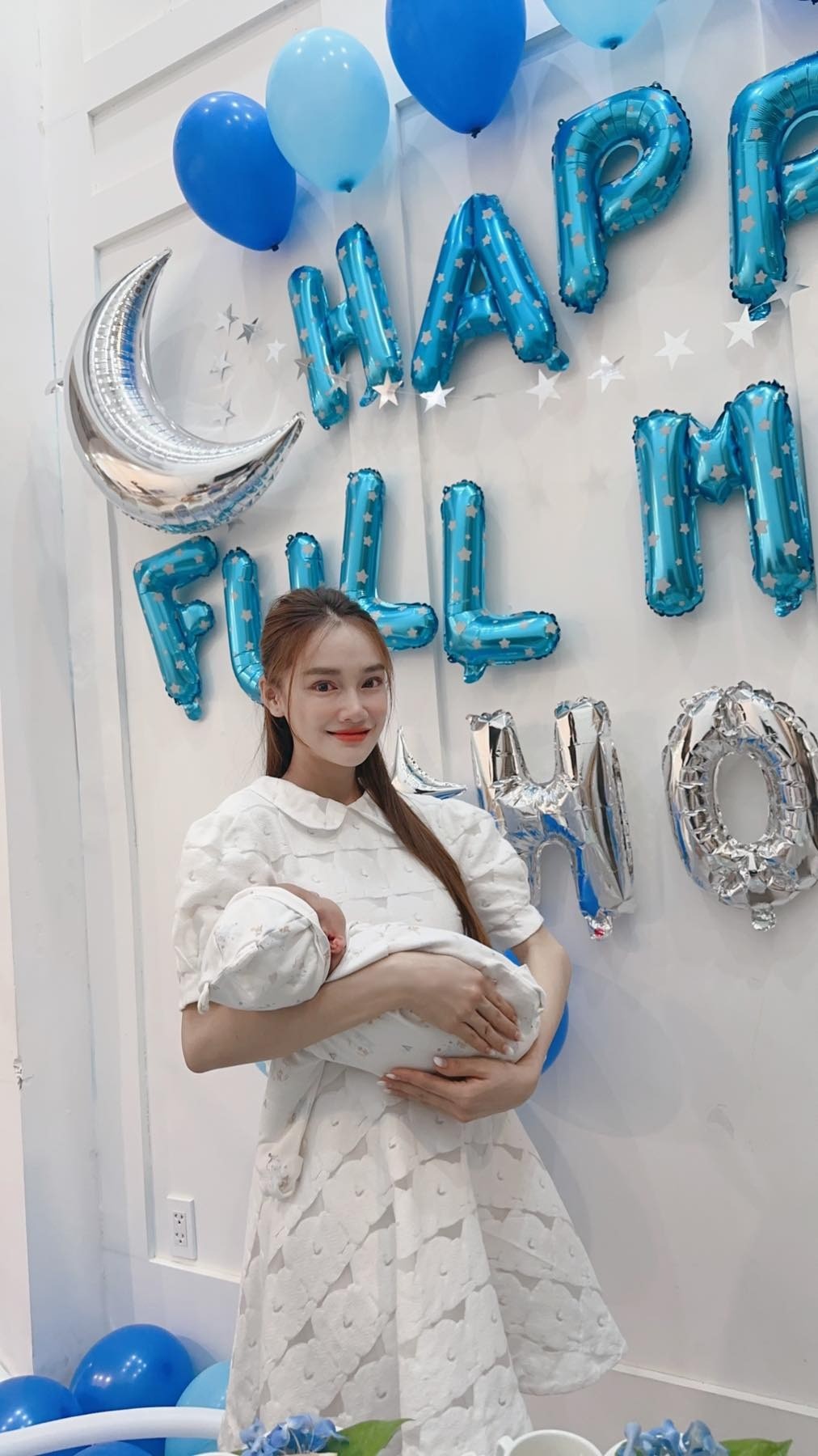 Nhãn sắc mẹ bỉm vô cùng xinh đẹp. Ảnh: FBNV Nhãn sắc mẹ bỉm vô cùng xinh đẹp. Ảnh: FBNV