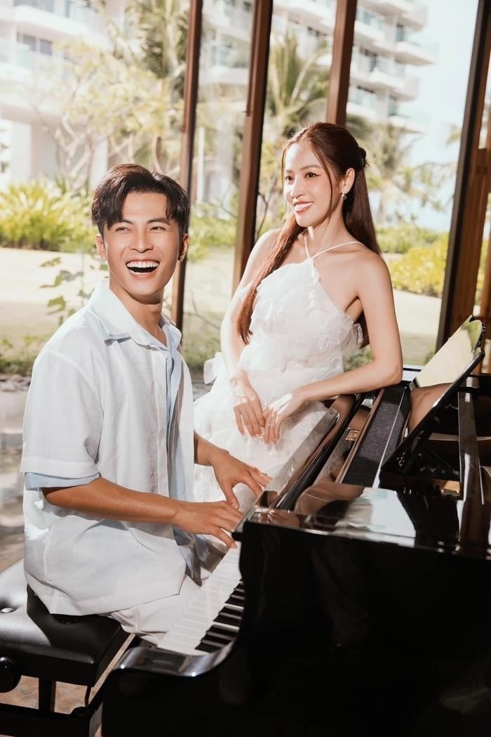 Sao Việt 6/11: Gin Tuấn Kiệt tung ảnh với Puka sau đám cưới, Hồ Văn Cường đạt thành tựu mới - Ảnh 1 Sao Việt 6/11: Gin Tuấn Kiệt tung ảnh với Puka sau đám cưới, Hồ Văn Cường đạt thành tựu mới - Ảnh 1