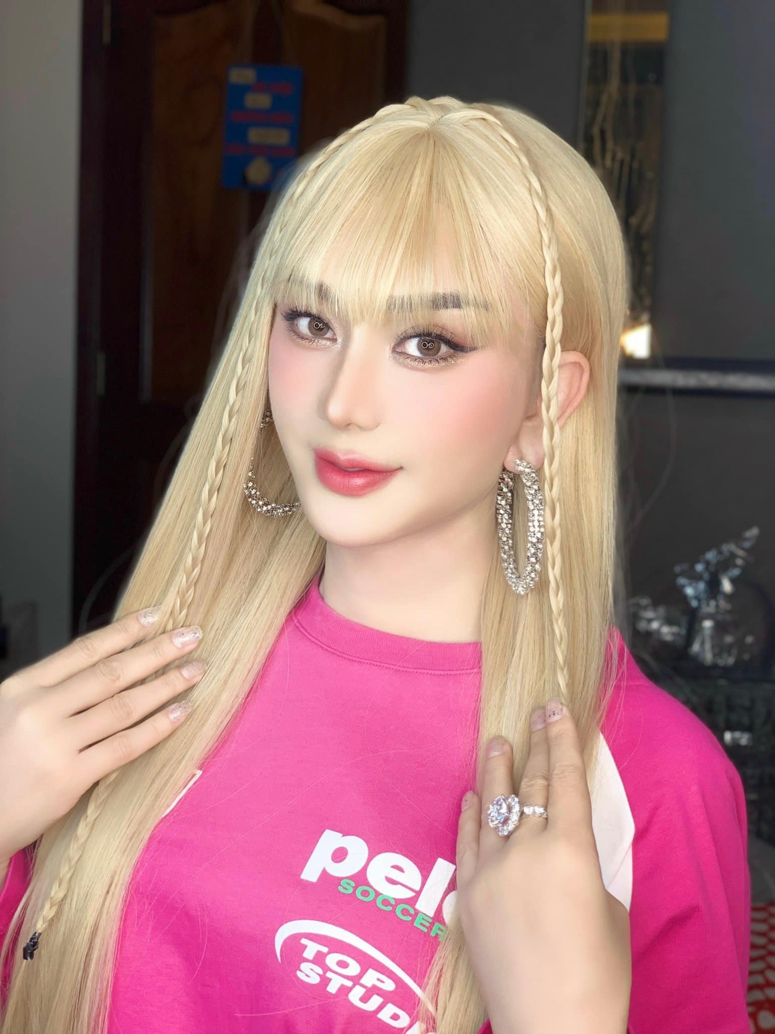 Sao Việt 7/11: Đỗ Mỹ Linh khí chất hào môn, Lâm Khánh Chi được khen khi đổi mới 'giao diện' - Ảnh 4