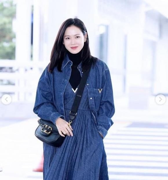 Dân tình nghi ngờ Son Ye Jin mang thai lần 2 với chi tiết bất thường ở vòng 2. Ảnh: Internet Dân tình nghi ngờ Son Ye Jin mang thai lần 2 với chi tiết bất thường ở vòng 2. Ảnh: Internet