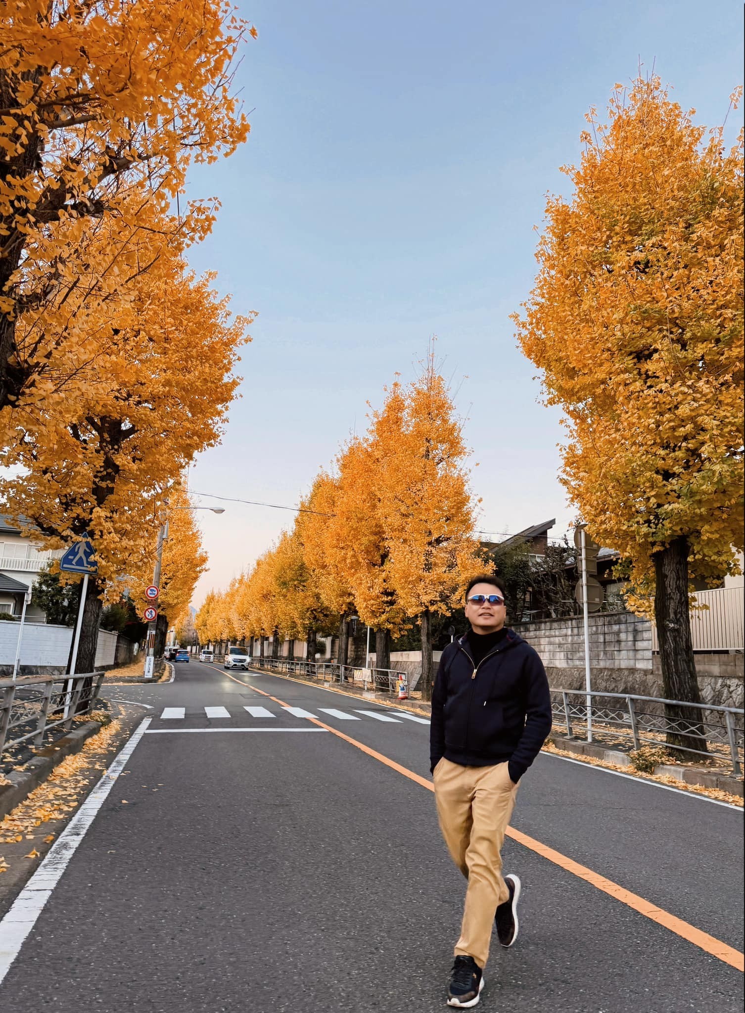 Shark Bình được khen ngợi ngày càng phong độ. Ảnh: FBNV