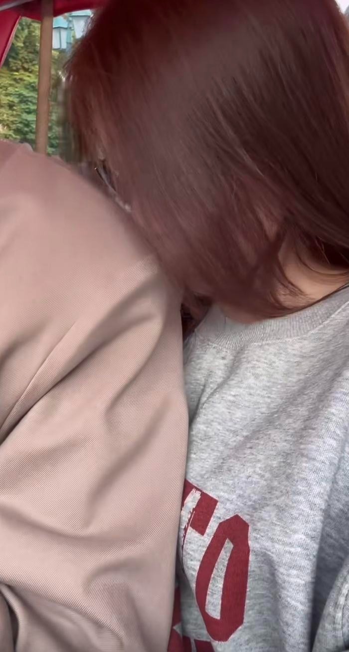 Hòa Minzy công khai tình cảm bên người giấu mặt, danh tính khiến dân tình bất ngờ - Ảnh 3 Hòa Minzy công khai tình cảm bên người giấu mặt, danh tính khiến dân tình bất ngờ - Ảnh 3