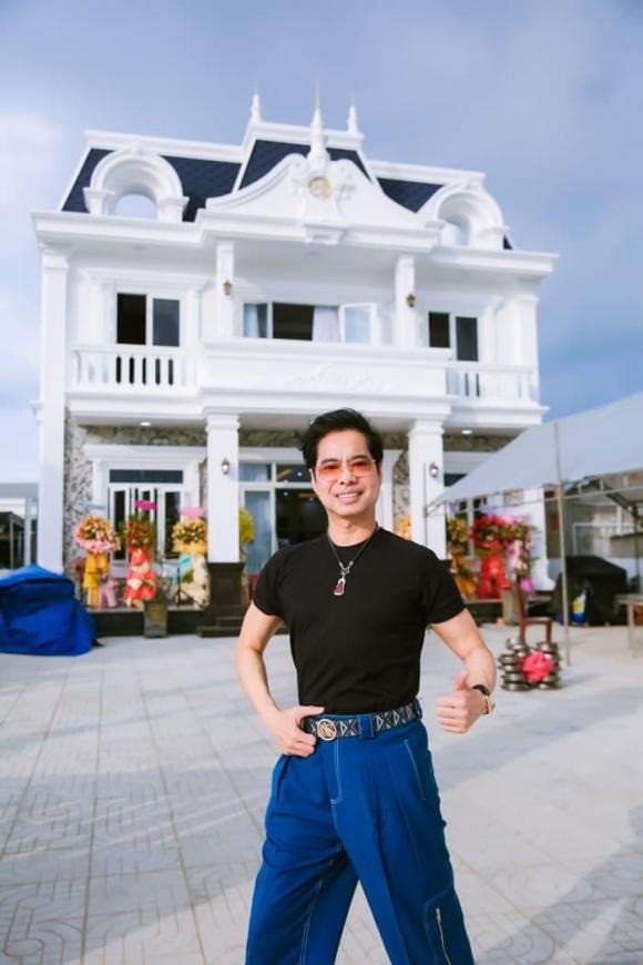 Sao Việt 28/11: Đỗ Thị Hà hóa đào nương khoe thần thái ngút ngàn, Ngọc Sơn xây dựng biệt thự view sông 500m2 - Ảnh 3 Sao Việt 28/11: Đỗ Thị Hà hóa đào nương khoe thần thái ngút ngàn, Ngọc Sơn xây dựng biệt thự view sông 500m2 - Ảnh 3