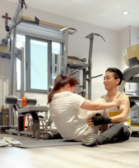 Khánh Thi giảm cân lấy lại vóc dáng, hành động của Phan Hiển khiến bao người ngưỡng mộ - Ảnh 5 Khánh Thi giảm cân lấy lại vóc dáng, hành động của Phan Hiển khiến bao người ngưỡng mộ - Ảnh 5