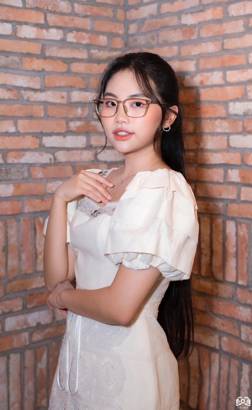 Sao Việt 8/12: Phương Mỹ Chi lên tiếng trước tin đồn lộ khoảnh khắc riêng tư, Mỹ Tâm trước thềm liveshow My Soul 1981 - Ảnh 1