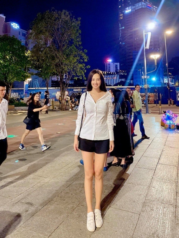 Mai Phương Thúy lên tiếng khẩn cầu cư dân mạng, nỗ lực làm sáng tỏ đời tư từng bị đồn đã có con - Ảnh 2 Mai Phương Thúy lên tiếng khẩn cầu cư dân mạng, nỗ lực làm sáng tỏ đời tư từng bị đồn đã có con - Ảnh 2