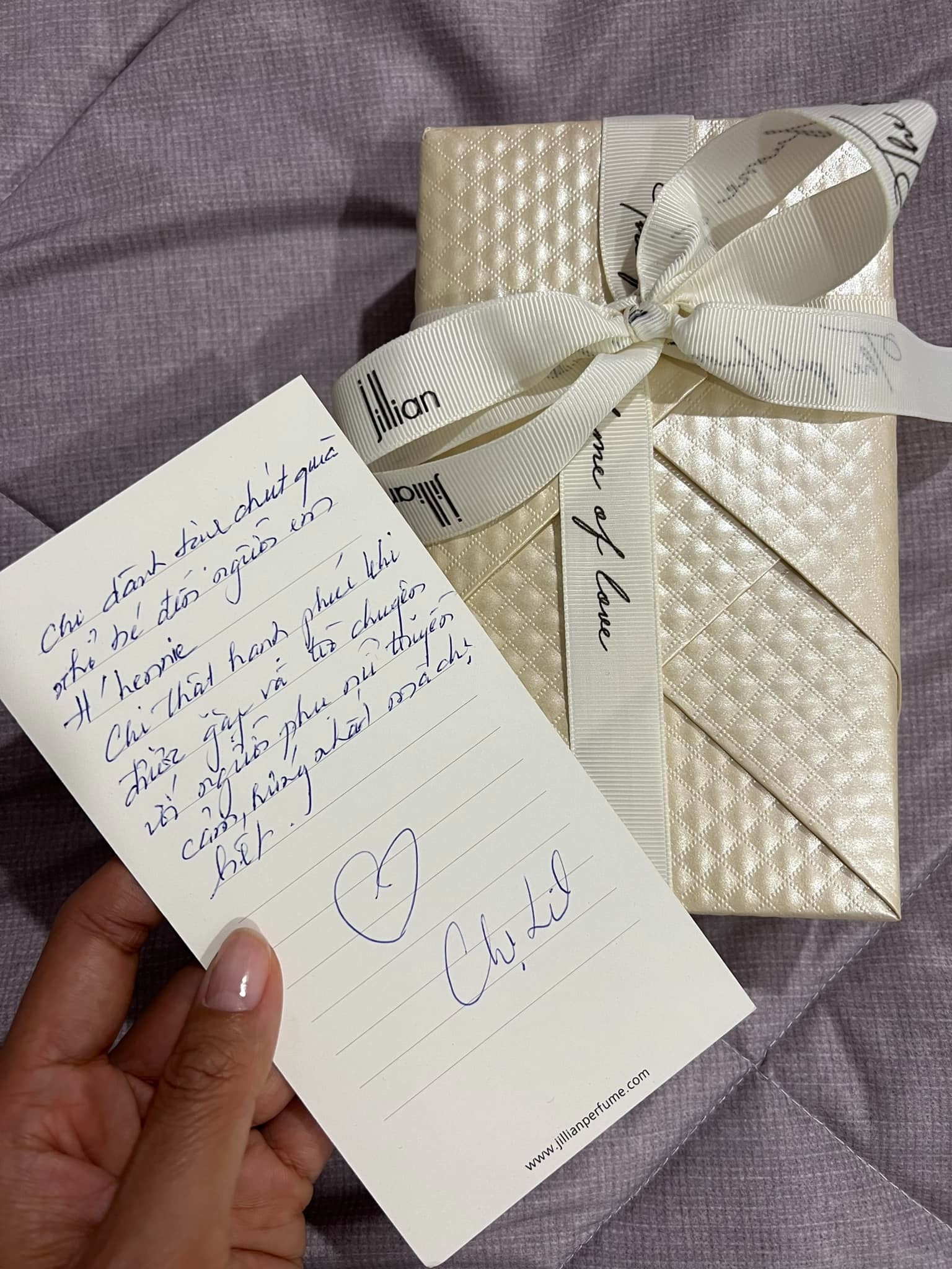 Lời nhắn gửi Mỹ Linh dành cho H'Hen Niê. Ảnh: FBNV