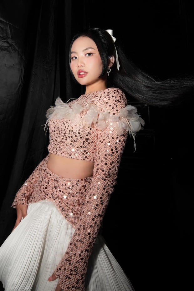 Sao Việt 13/12: Đỗ Thị Hà nói về tin đồn rút khỏi showbiz, Phương Mỹ Chi tuyên bố quan trọng sau ồn ào rò rỉ clip - Ảnh 4 Sao Việt 13/12: Đỗ Thị Hà nói về tin đồn rút khỏi showbiz, Phương Mỹ Chi tuyên bố quan trọng sau ồn ào rò rỉ clip - Ảnh 4