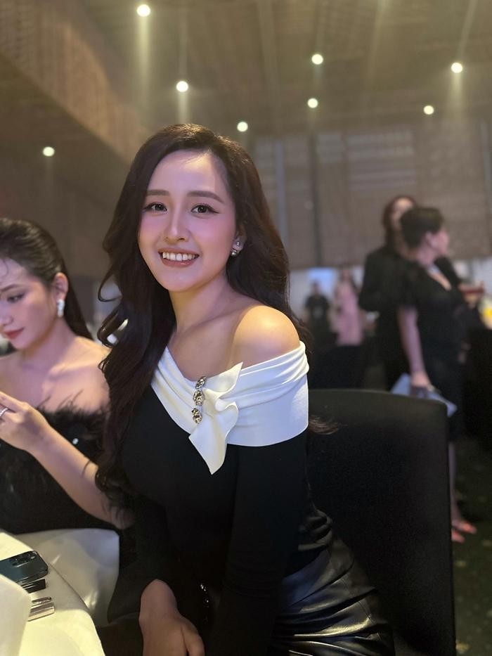 Mai Phương Thúy khoe nhan sắc xinh đẹp khi dự đám cưới. Ảnh: FBNV Mai Phương Thúy khoe nhan sắc xinh đẹp khi dự đám cưới. Ảnh: FBNV