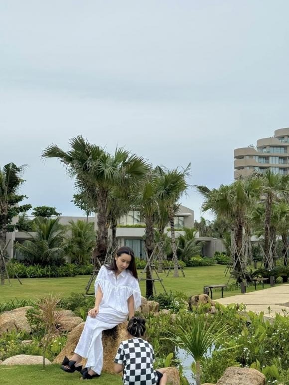 Phản ứng không ngờ của 2 con gái Lưu Hương Giang khi mẹ tham gia show Chị Đẹp Đạp Gió Rẽ Sóng - Ảnh 1 Phản ứng không ngờ của 2 con gái Lưu Hương Giang khi mẹ tham gia show Chị Đẹp Đạp Gió Rẽ Sóng - Ảnh 1
