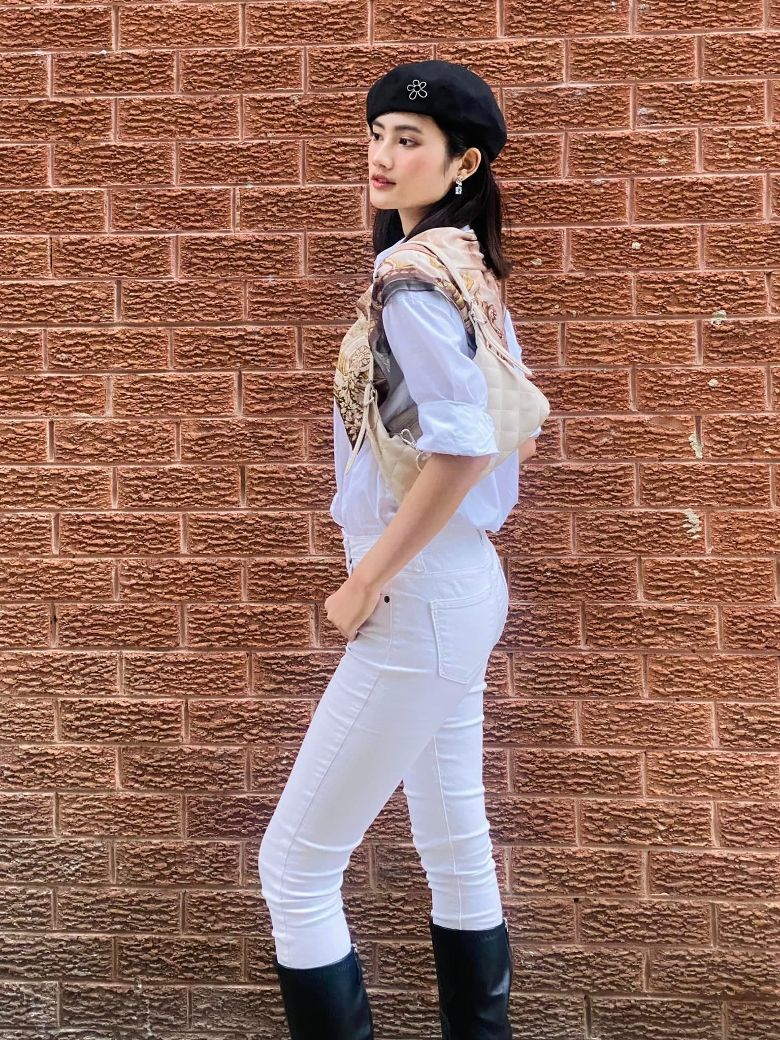 Ý Nhi khoe sắc ngày đầu năm mới. Ảnh: FBNV