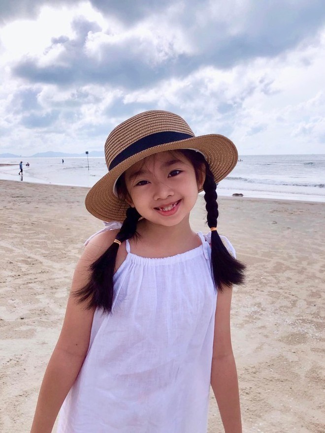 Lavie càng lớn càng giống mẹ Mai Phương. Ảnh: FB Lavie càng lớn càng giống mẹ Mai Phương. Ảnh: FB