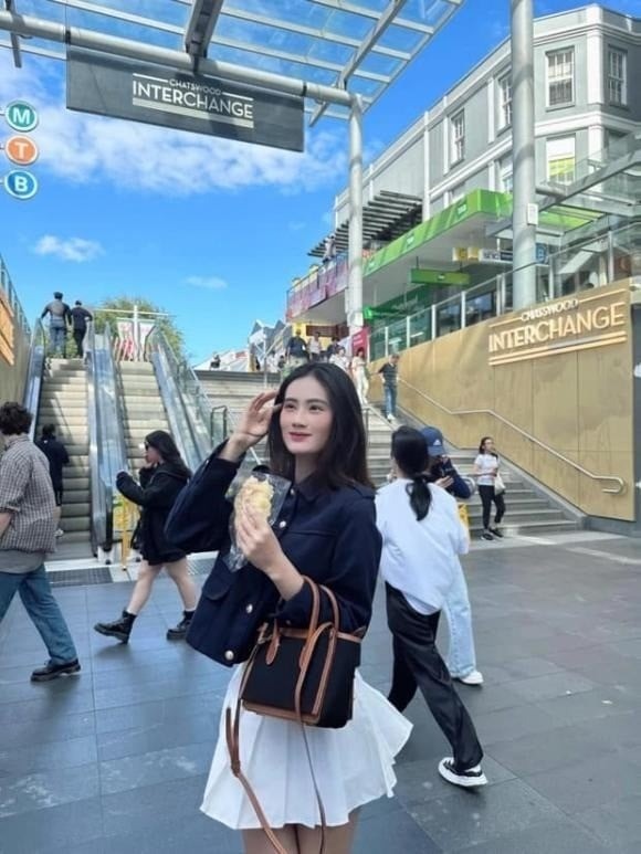 Sao Việt 10/1: Cuộc sống thật sự của Ý Nhi tại Úc, Trấn Thành lên tiếng khi không để Hari Won đóng phim - Ảnh 1 Sao Việt 10/1: Cuộc sống thật sự của Ý Nhi tại Úc, Trấn Thành lên tiếng khi không để Hari Won đóng phim - Ảnh 1