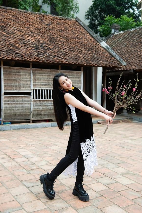 Con gái Hoài Anh xinh xắn, đáng yêu. Ảnh: FBNV Con gái Hoài Anh xinh xắn, đáng yêu. Ảnh: FBNV