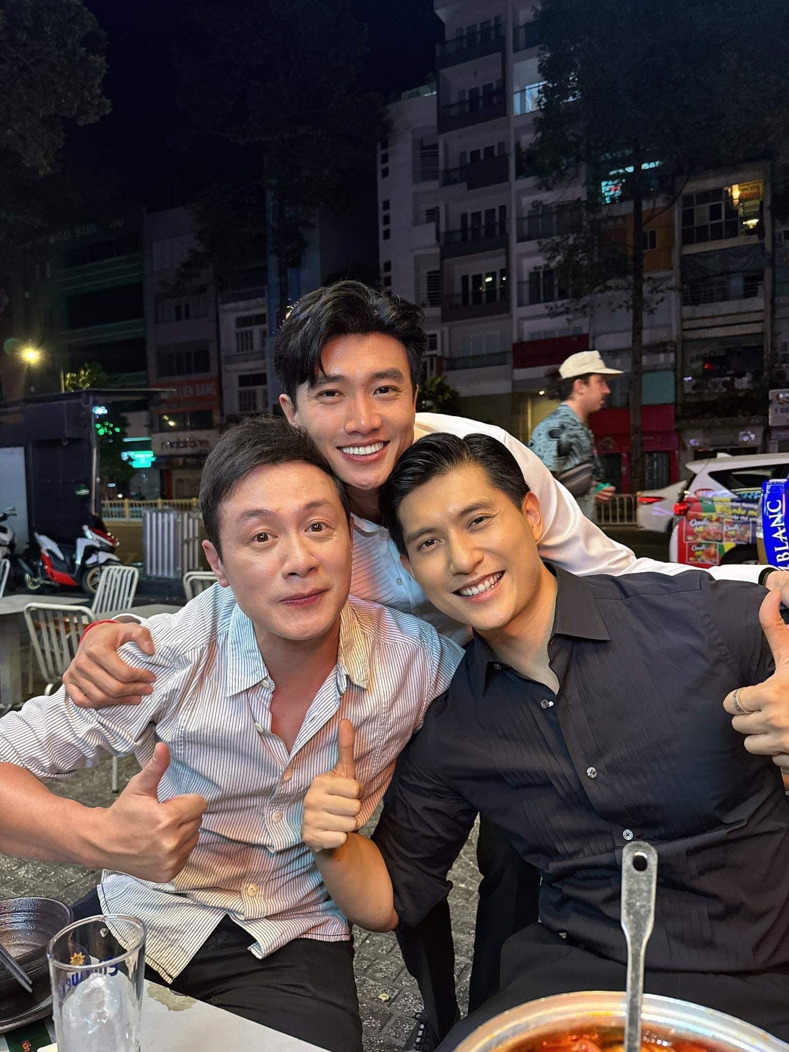 MC Anh Tuấn vẫn phong độ và trẻ trung ở tuổi 49. Ảnh: FBNV MC Anh Tuấn vẫn phong độ và trẻ trung ở tuổi 49. Ảnh: FBNV