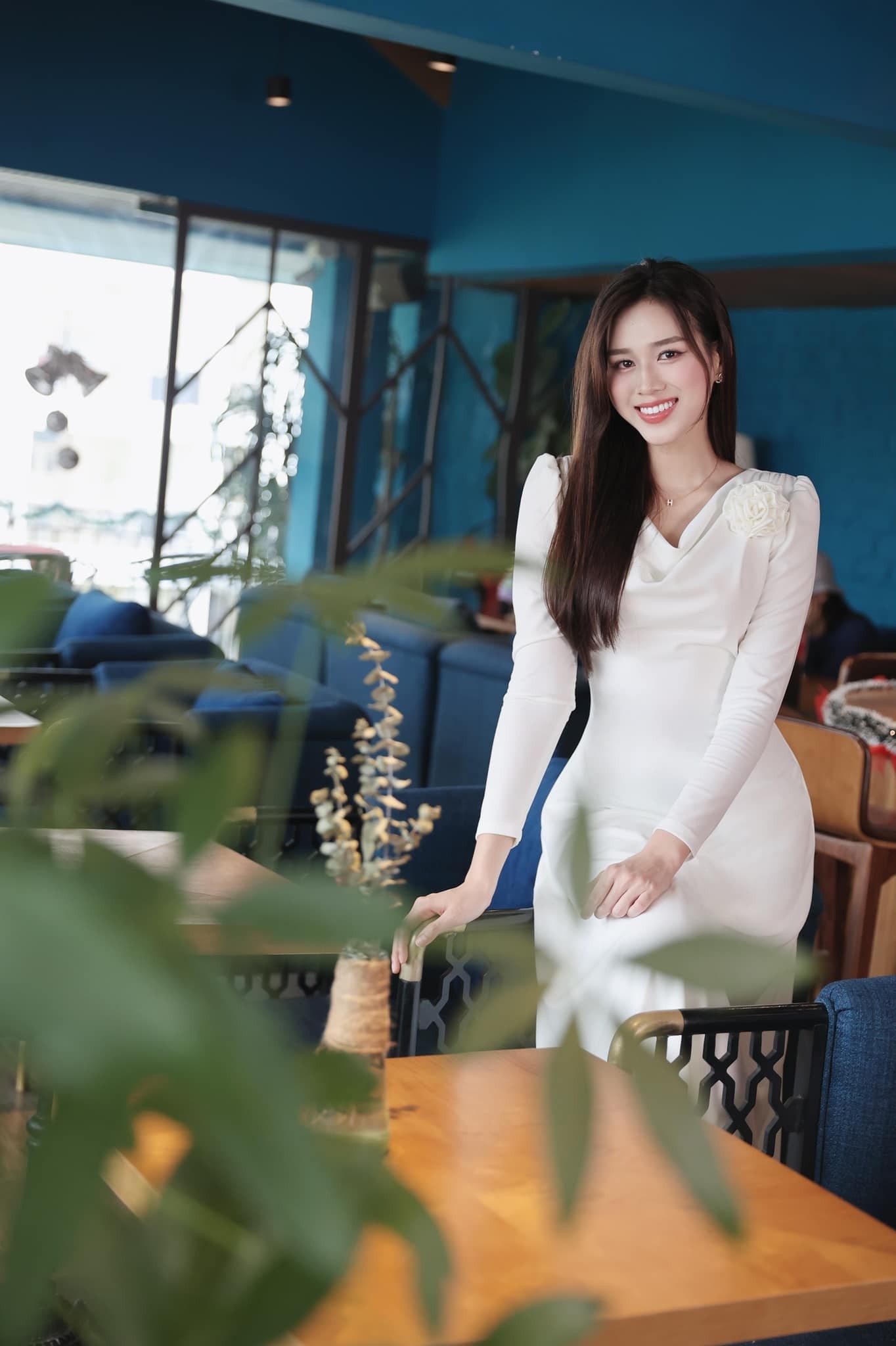 Đỗ Thị Hà khoe ảnh thẻ, ngũ quan sắc nét khiến ai nấy trầm trồ - Ảnh 1