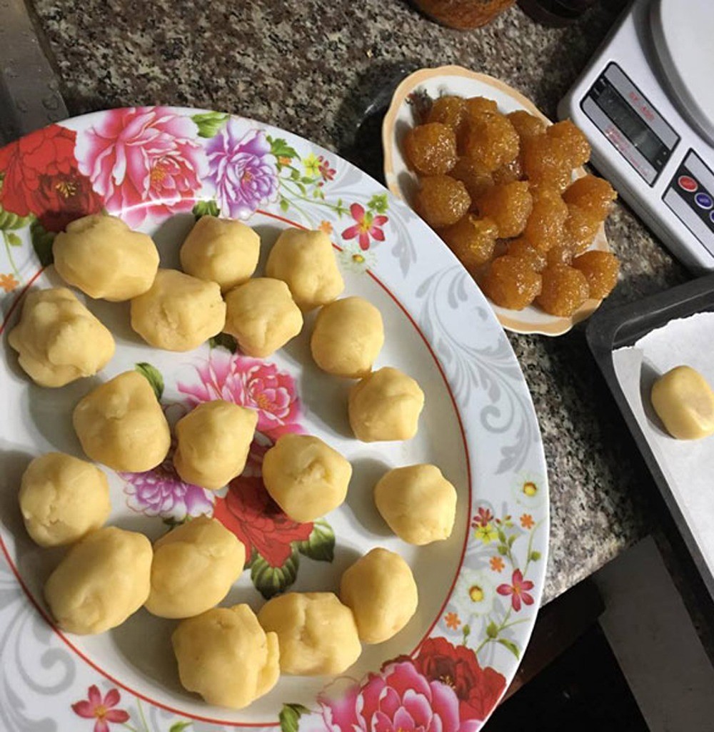 Cách làm bánh dứa cực đơn giản: Món ngon đưa miệng ngày Tết không nên bỏ qua - Ảnh 4 Cách làm bánh dứa cực đơn giản: Món ngon đưa miệng ngày Tết không nên bỏ qua - Ảnh 4