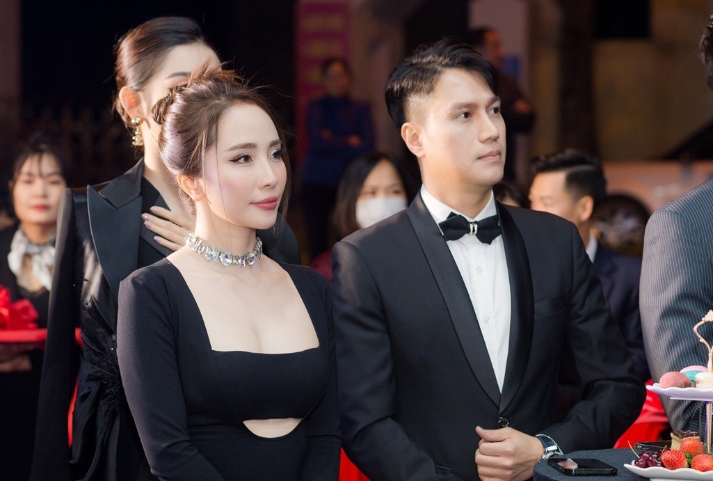 Quỳnh Nga và Việt Anh từng phủ nhận tin đồn hẹn hò. Ảnh: Internet Quỳnh Nga và Việt Anh từng phủ nhận tin đồn hẹn hò. Ảnh: Internet
