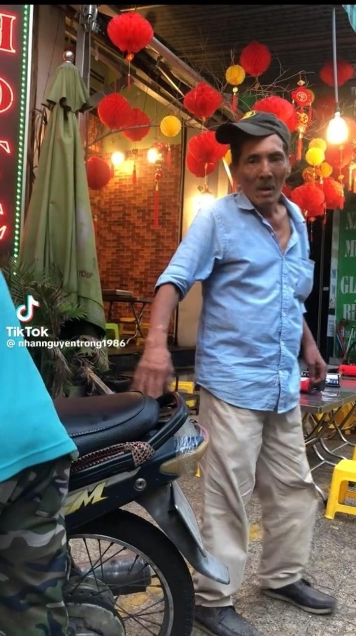Sao Việt 21/1: Thương Tín lộ diện mạo hốc hác, Ý Nhi nói về việc trở lại showbiz sau thị phi - Ảnh 1 Sao Việt 21/1: Thương Tín lộ diện mạo hốc hác, Ý Nhi nói về việc trở lại showbiz sau thị phi - Ảnh 1