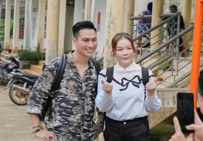 Sao Việt 23/1: Minh Hằng hiếm hoi khoe ảnh chồng, Lý Nhã Kỳ công khai mối quan hệ hiện tại với Việt Anh - Ảnh 3 Sao Việt 23/1: Minh Hằng hiếm hoi khoe ảnh chồng, Lý Nhã Kỳ công khai mối quan hệ hiện tại với Việt Anh - Ảnh 3