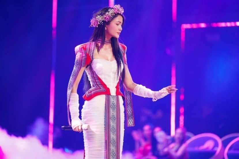 H'Hen Niê trong Chị Đẹp Đạp Gió Rẽ Sóng. Ảnh: Internet