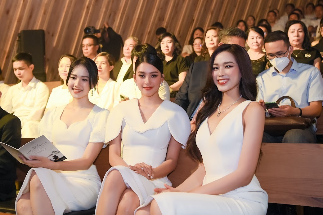 Hoa hậu Giáng My, Tiểu Vy, Đỗ Thị Hà thích thú trải nghiệm cà phê Thiền - Ảnh 8 Hoa hậu Giáng My, Tiểu Vy, Đỗ Thị Hà thích thú trải nghiệm cà phê Thiền - Ảnh 8