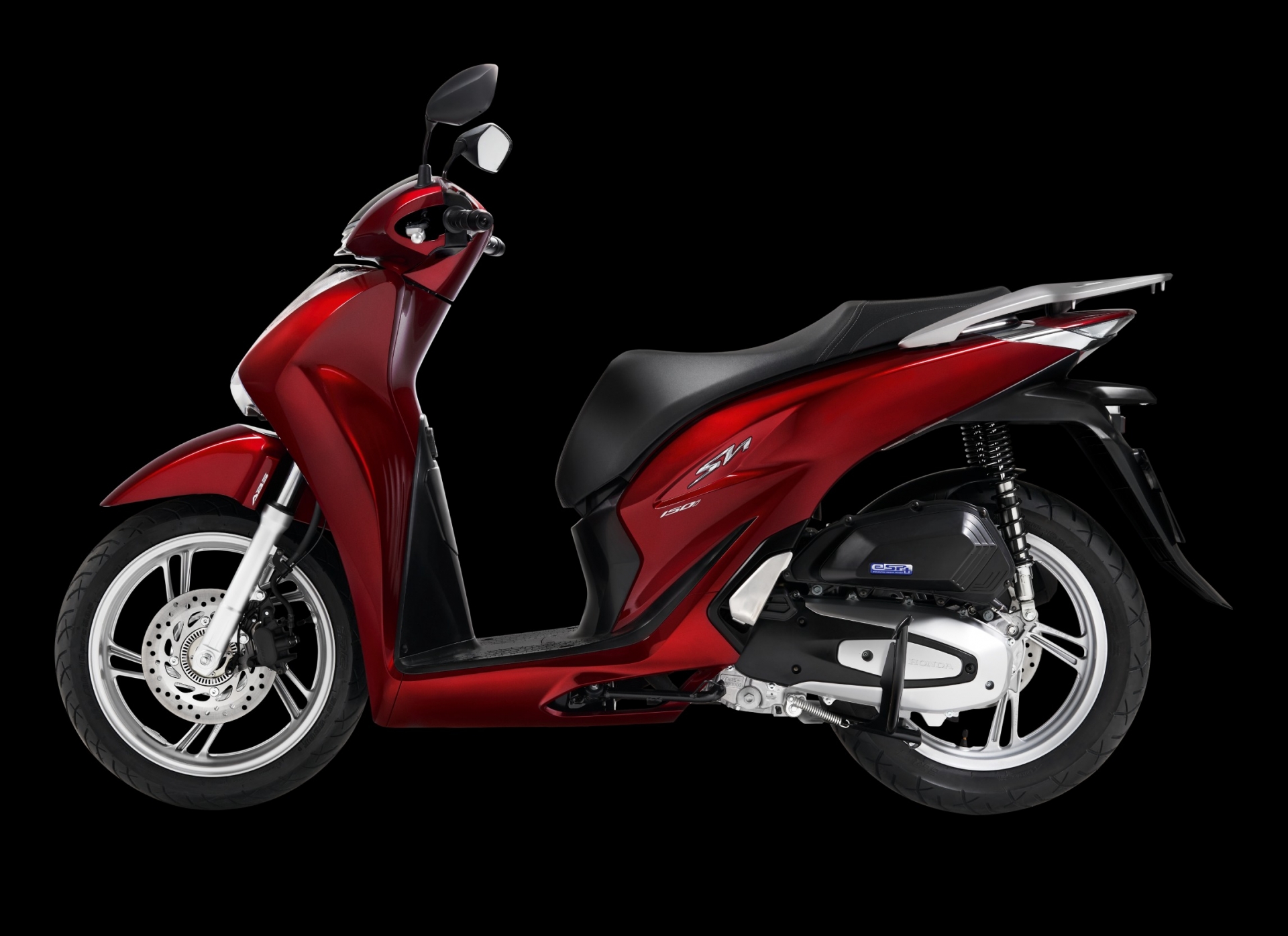 Nghịch cảnh ở Việt Nam: Xe máy cũ còn đắt hơn giá niêm yết của xe máy mới  - Ảnh 2