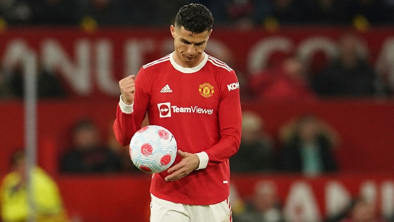Ronaldo 'xuống nước', xác nhận sẽ đá trận đầu tiên cho MU kể từ đầu mùa hè 2022