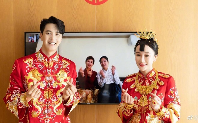 Mỹ nhân 'Thiên long bát bộ' đeo vàng nặng trĩu trong lễ cưới với tài tử người Hàn