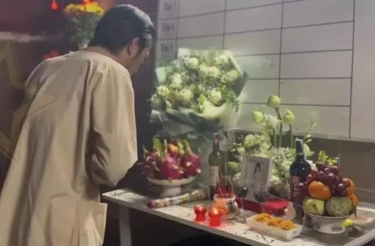 Hoài Linh lần đầu làm điều đặc biệt cho Phi Nhung sau khi cố ca sĩ qua đời