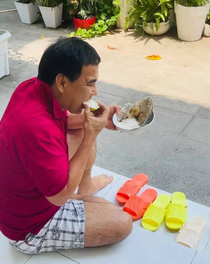 Nhắc đến MC Quyền Linh, người hâm mộ đều không khỏi ngưỡng mộ tài năng, nhân cách sống và sự giàu có của anh.