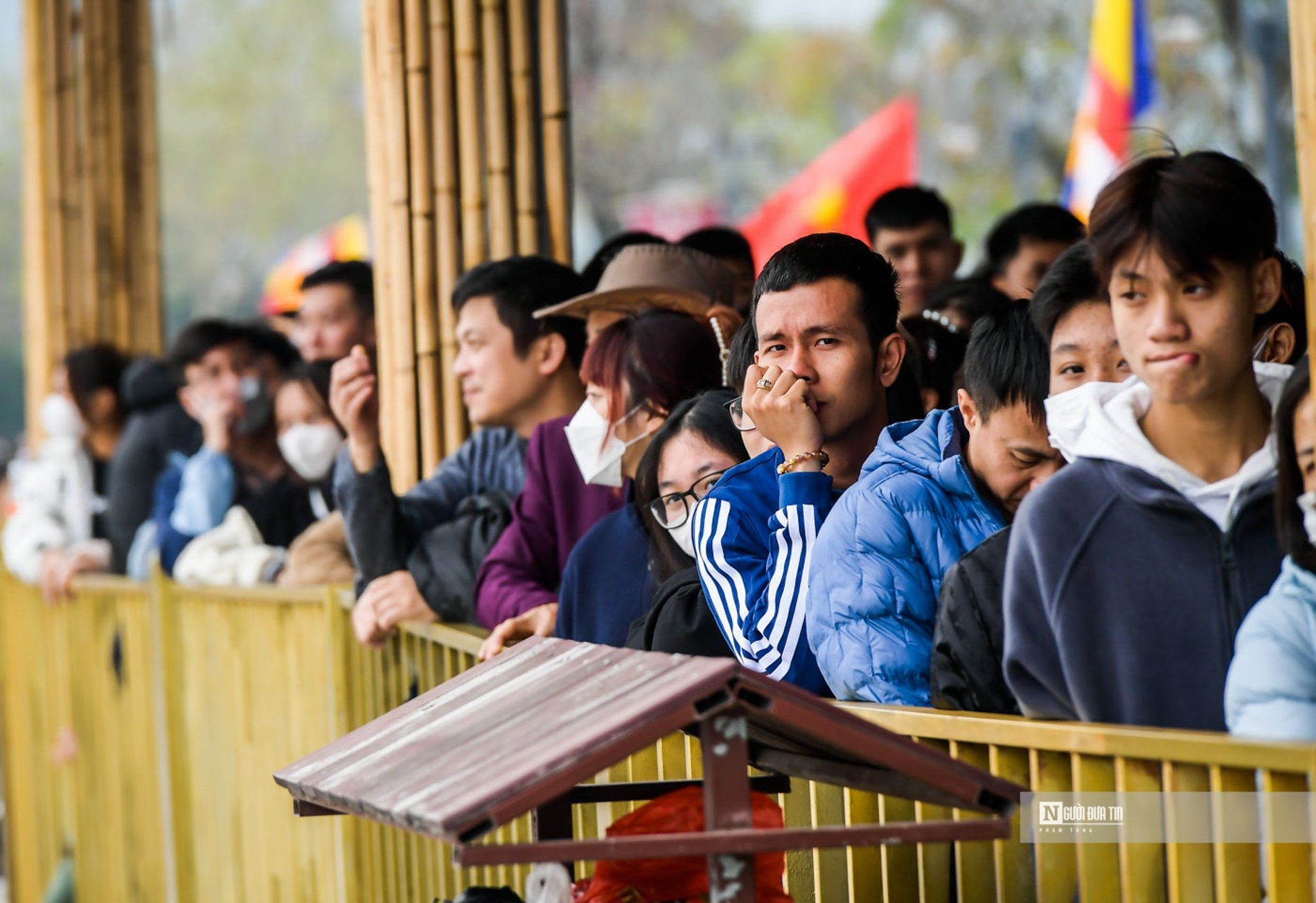 'Biển người' chen lấn đi lễ đầu năm tại chùa Tam Chúc - Ảnh 1