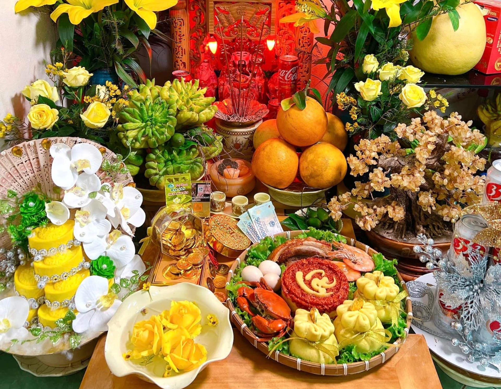 Theo các chuyên gia phong thủy, khung giờ đẹp để cúng vía Thần Tài mùng 10 tháng Giêng năm 2023 là vào buổi sáng, cụ thể từ 9 - 11h hoặc 11 - 13h.