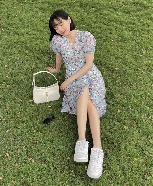 Style 'nàng thơ' và kiểu tóc ngắn đã trở thành thương hiệu của Hải Tú.