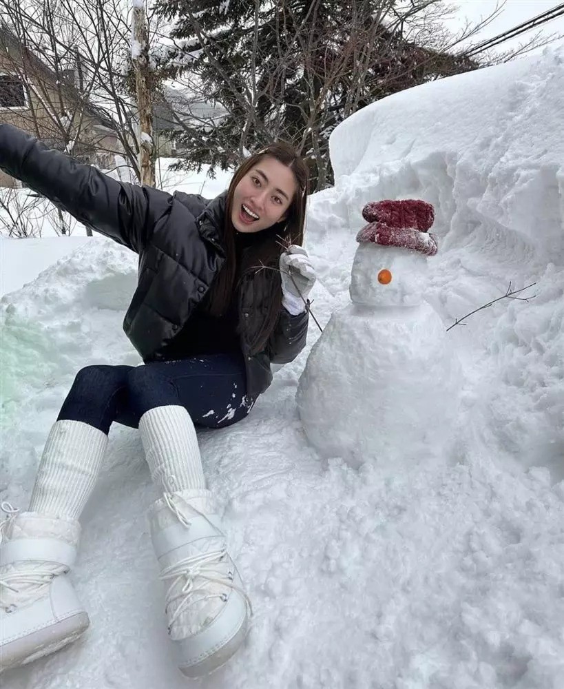 Lương Thùy Linh công khai người yêu quốc tịch Nhật Bản đúng dịp Valentine - Ảnh 2