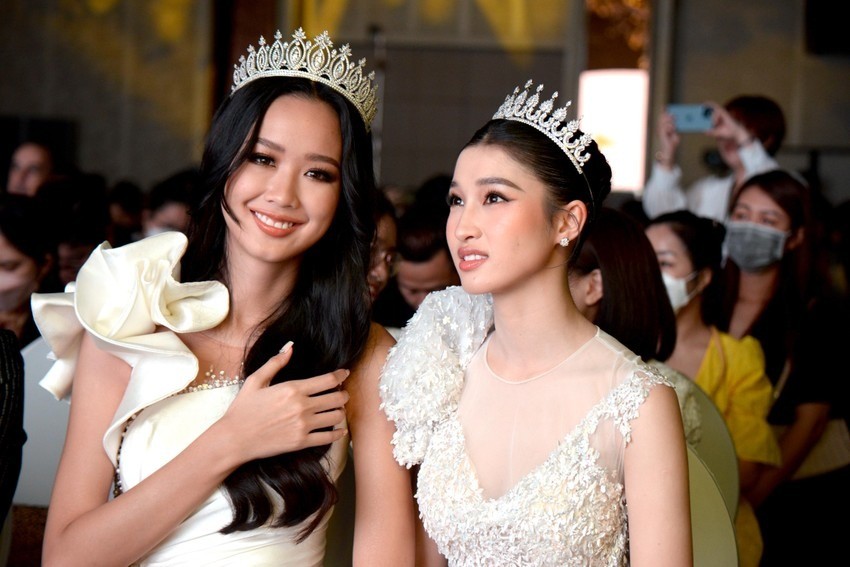 Hoa hậu Bảo Ngọc rủ Phương Nhi bắt trend nhí nhố, dân tình chỉ biết thốt lên: 'Quá nhiều sự cute trong chiếc clip này' 1 Hoa hậu Bảo Ngọc rủ Phương Nhi bắt trend nhí nhố, dân tình chỉ biết thốt lên: 'Quá nhiều sự cute trong chiếc clip này' 1