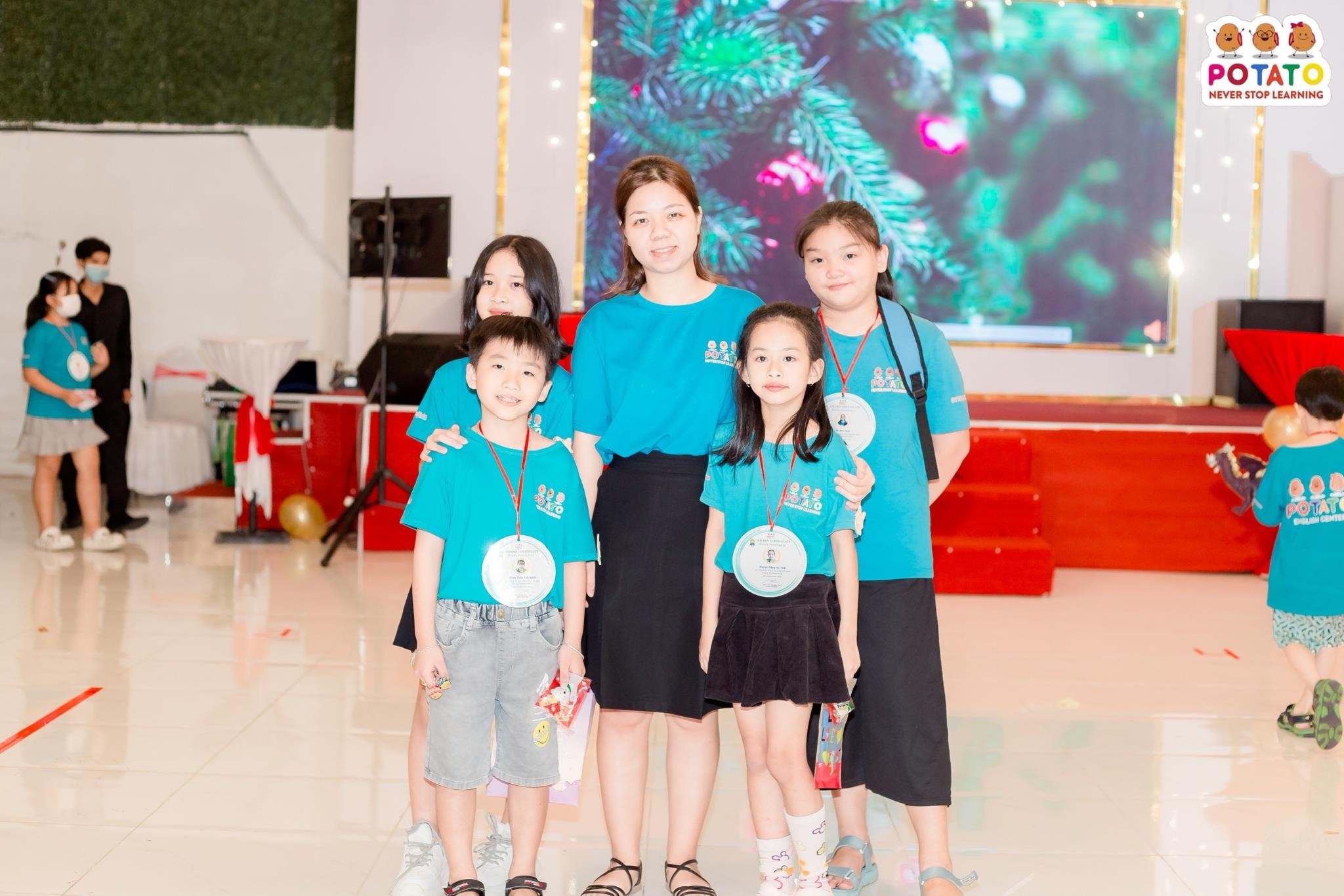 TikToker Ulight Tuyền Ú: Từ sinh viên kinh tế đến cô giáo dạy tiếng Anh triệu views - Ảnh 3