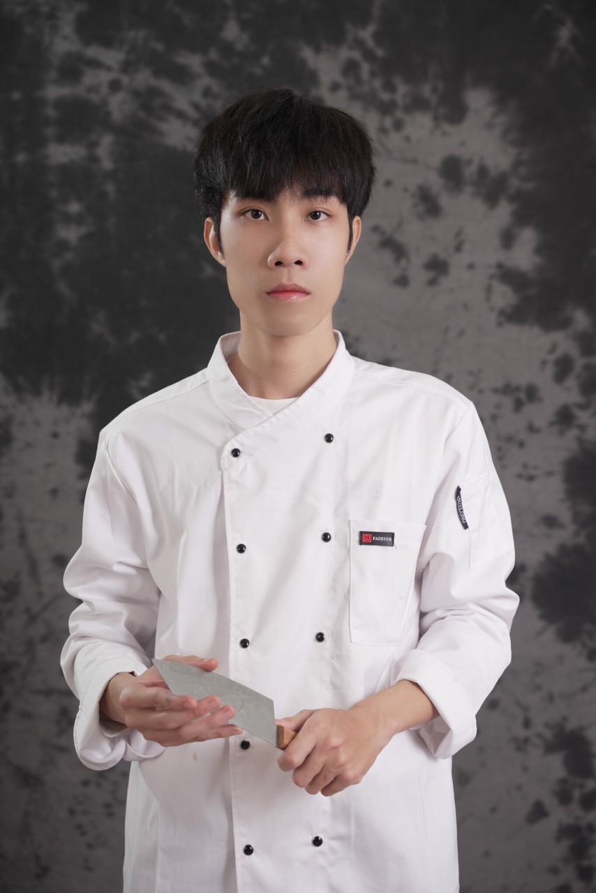 Chàng trai trẻ sinh năm 2002 không ngại làm bất cứ điều gì để thấu hiểu bản thân và tìm ra đam mê của chính mình