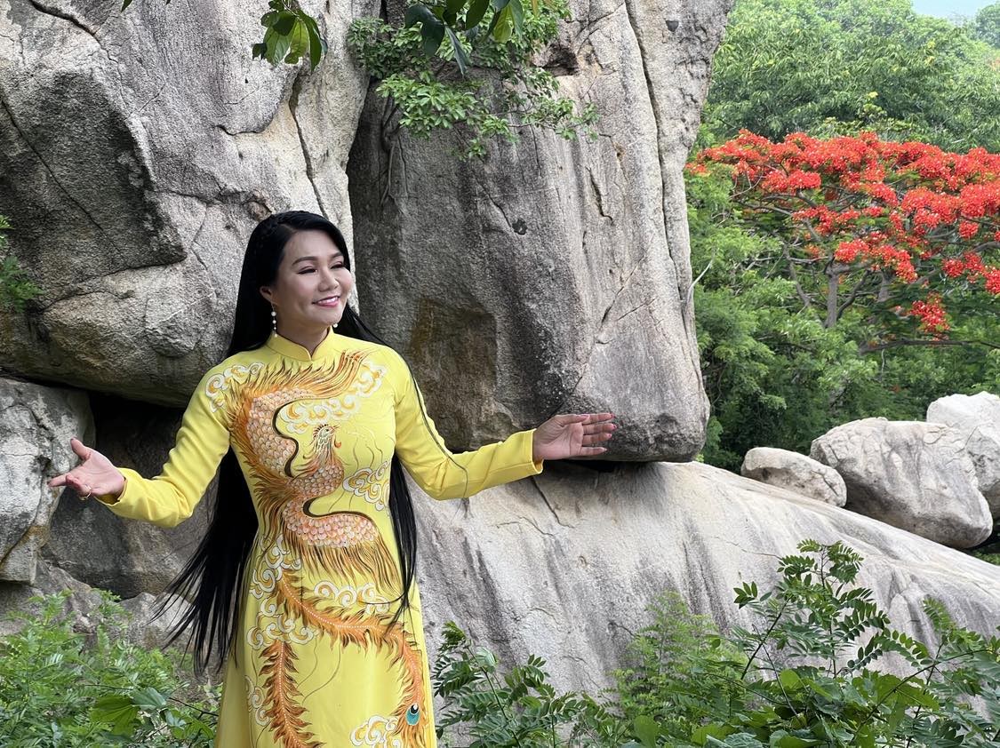 NSƯT Ngọc Huyền sẵn sàng nhận 'đệ tử' truyền nghề hát cải lương 4 NSƯT Ngọc Huyền sẵn sàng nhận 'đệ tử' truyền nghề hát cải lương 4