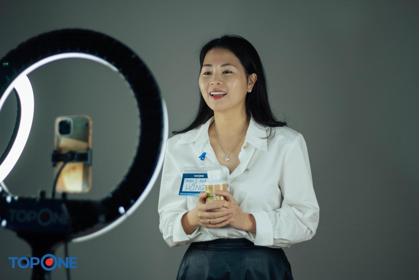 Đơn vị có giáo trình bài bản và thường xuyên cập nhật các xu hướng mới