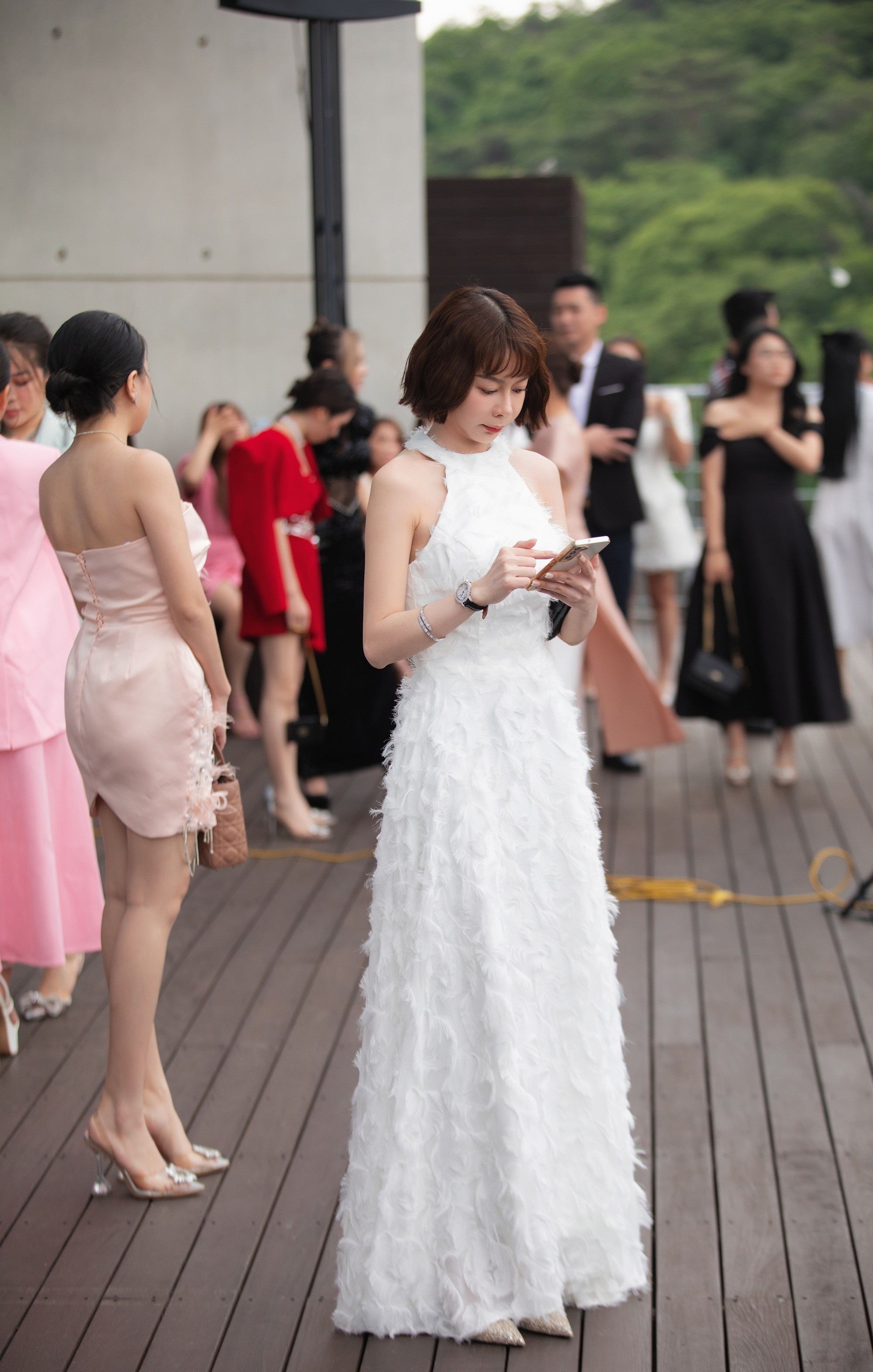 Hải Dương ghi điểm với hình ảnh trẻ trung, xinh đẹp và phong thái tự tin, cuốn hút khi có mặt tại các sự kiện.