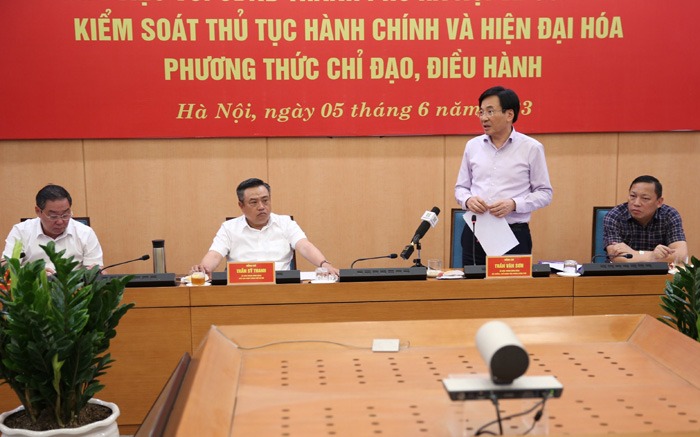 Bộ trưởng, Chủ nhiệm VPCP Trần Văn Sơn phát biểu kết luận buổi làm việc Bộ trưởng, Chủ nhiệm VPCP Trần Văn Sơn phát biểu kết luận buổi làm việc