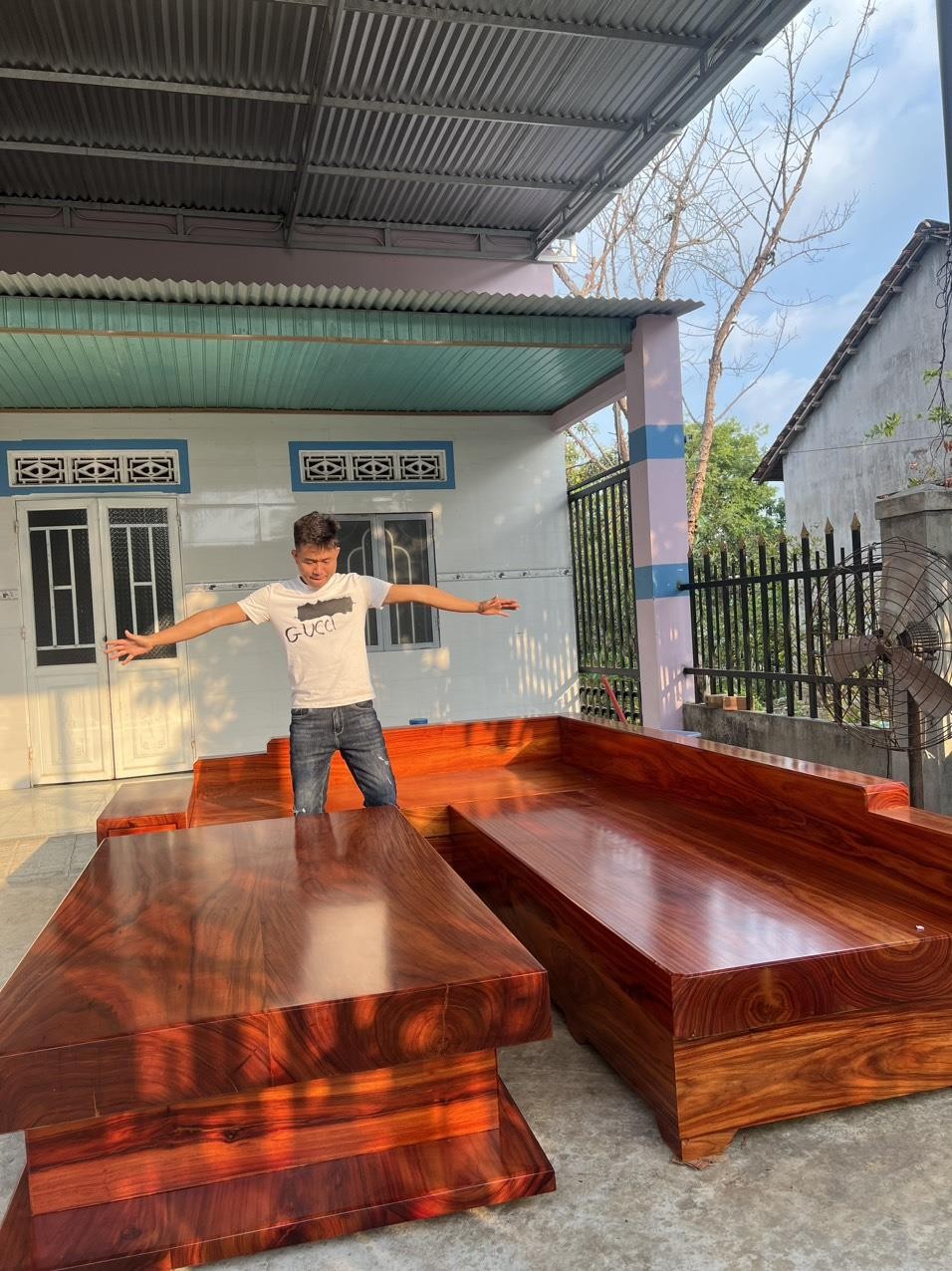 Lê Ngọc Hữu - Nghệ nhân gỗ truyền thống và vẻ đẹp tinh tế của sản phẩm thủ công - Ảnh 2