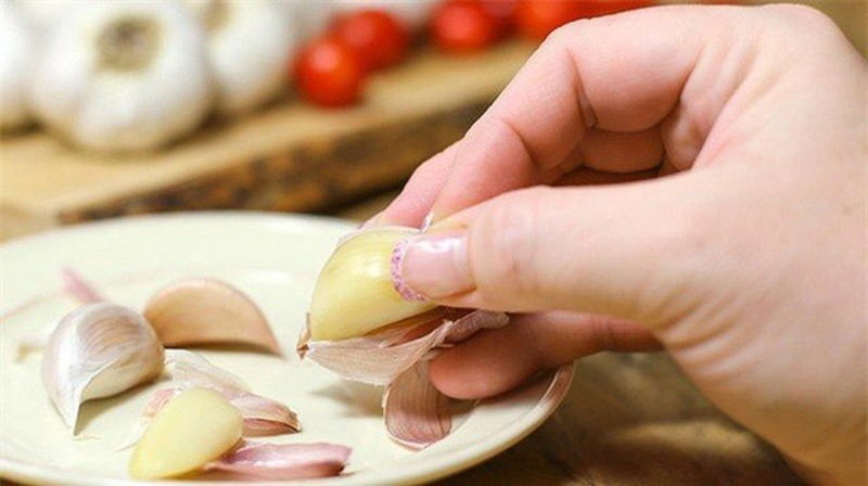 Theo Bác sĩ Phan Đình Thủy Tiên, Bệnh viện Đa khoa Quốc tế Vinmec Nha Trang, nếu bạn ăn tỏi sống đúng cách thì sẽ nhận lại rất nhiều lợi ích cho sức khỏe.