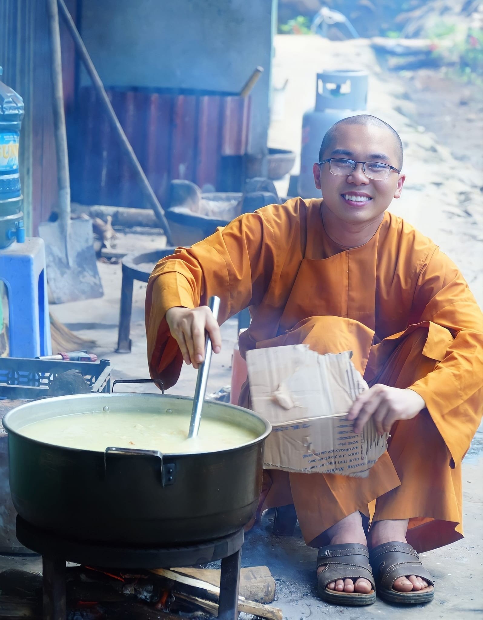 Sư thầy Thích Khải Tuấn hiện đang tu tập tại Thiền viện Trúc Lâm