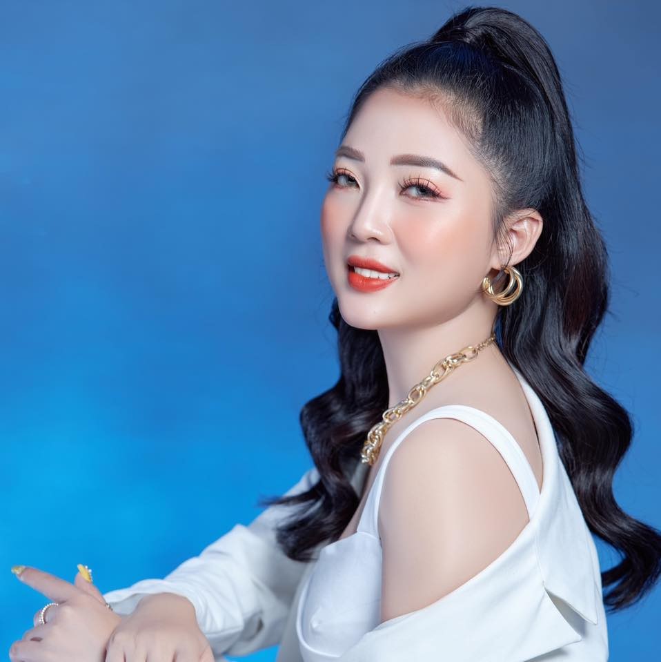 Cô cho rằng đẹp sẽ giúp mỗi cá nhân thêm tự tin và phát huy tốt tiềm năng của mình