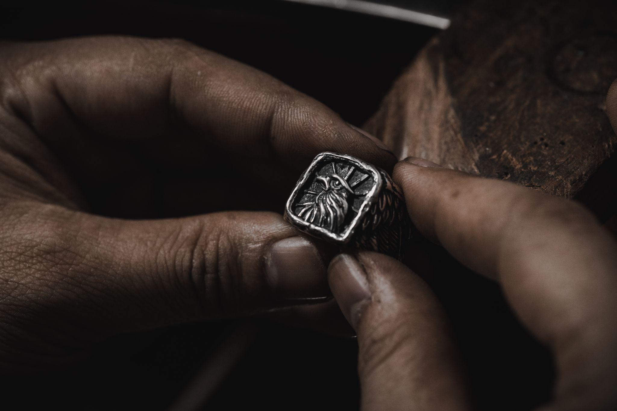 Thương hiệu phụ kiện thời thủ công Helios có gì mà khiến giới trẻ mê mẩn? - Ảnh 2