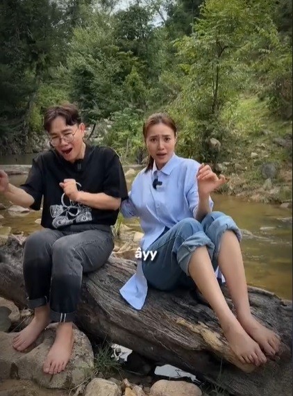 S.T Sơn Thạch bị cho 'ra rìa', Ninh Dương Lan Ngọc đu trend cùng trai lạ, danh tính khiến nhiều người tò mò - Ảnh 1